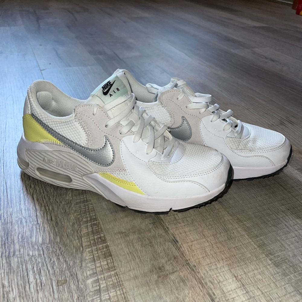 Nike Air Max Excee Women’s Sneakers - Size 8
